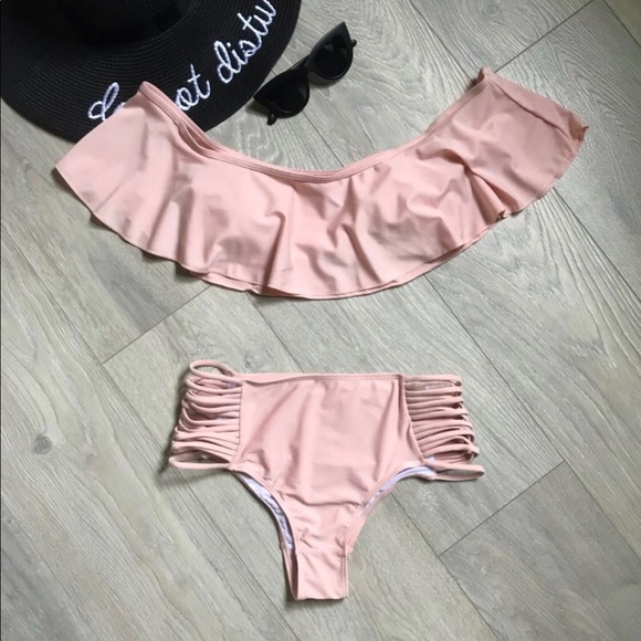 🌷Last one!🌷Ruffle High waisted Bikini - Picture 3 of 5